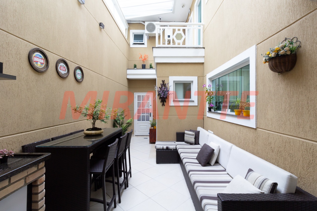 Sobrado de 136m² com 3 quartos em Vila Pauliceia