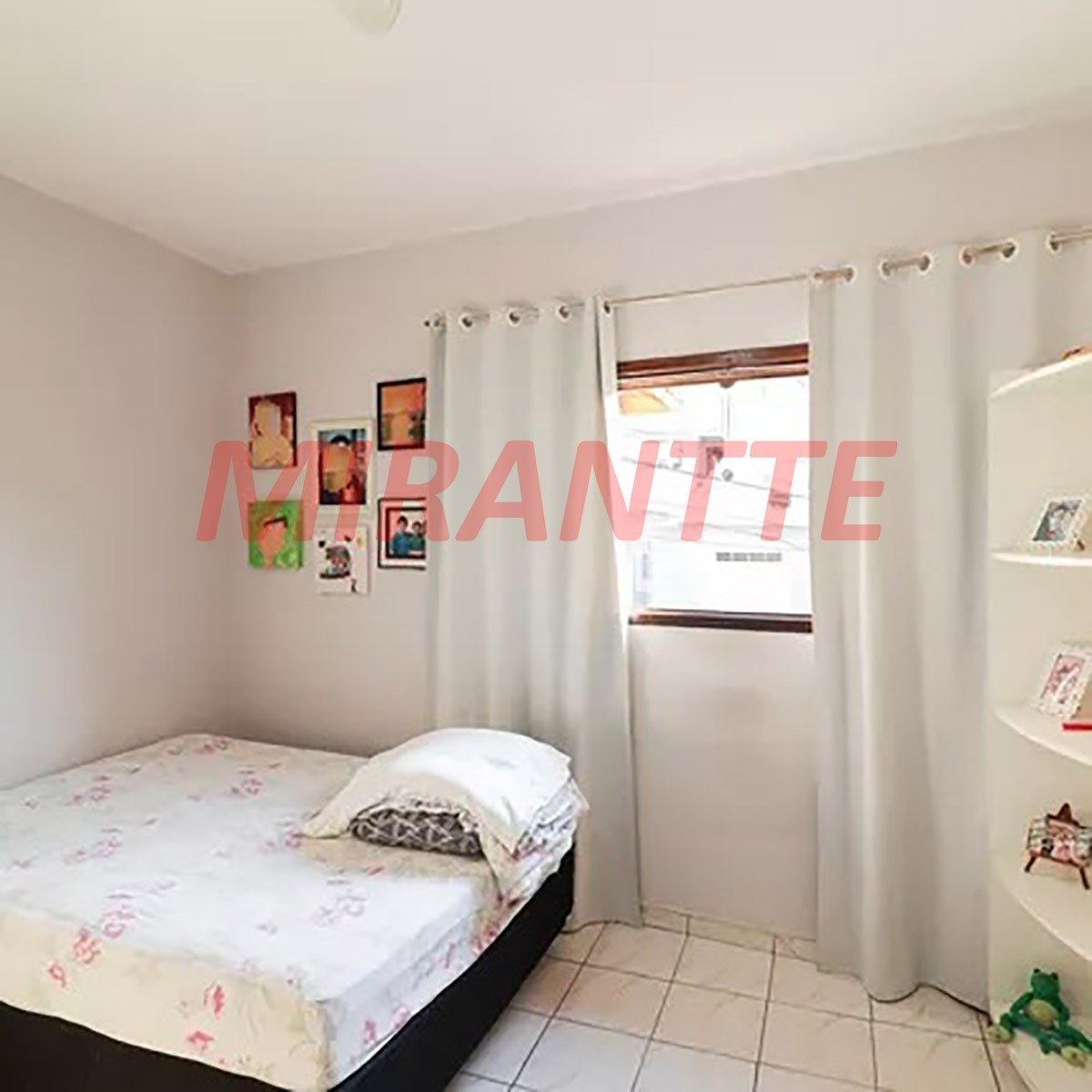 Sobrado de 117m² com 4 quartos em Parada Inglesa