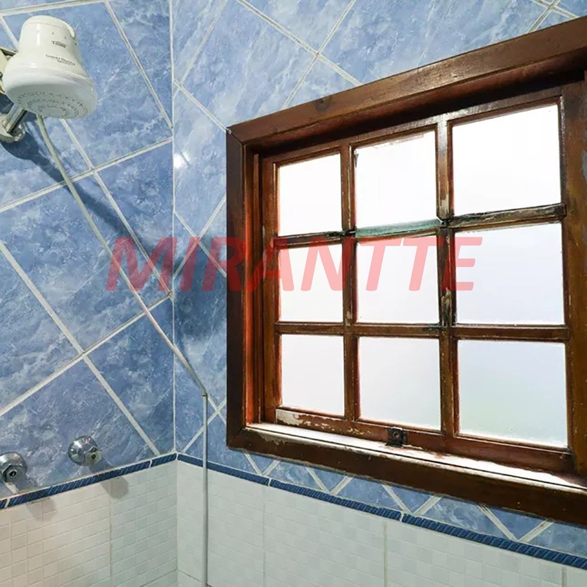 Sobrado de 117m² com 4 quartos em Parada Inglesa