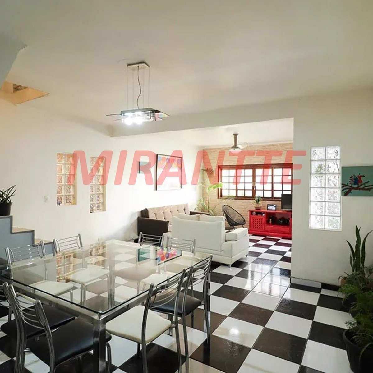 Sobrado de 117m² com 4 quartos em Parada Inglesa