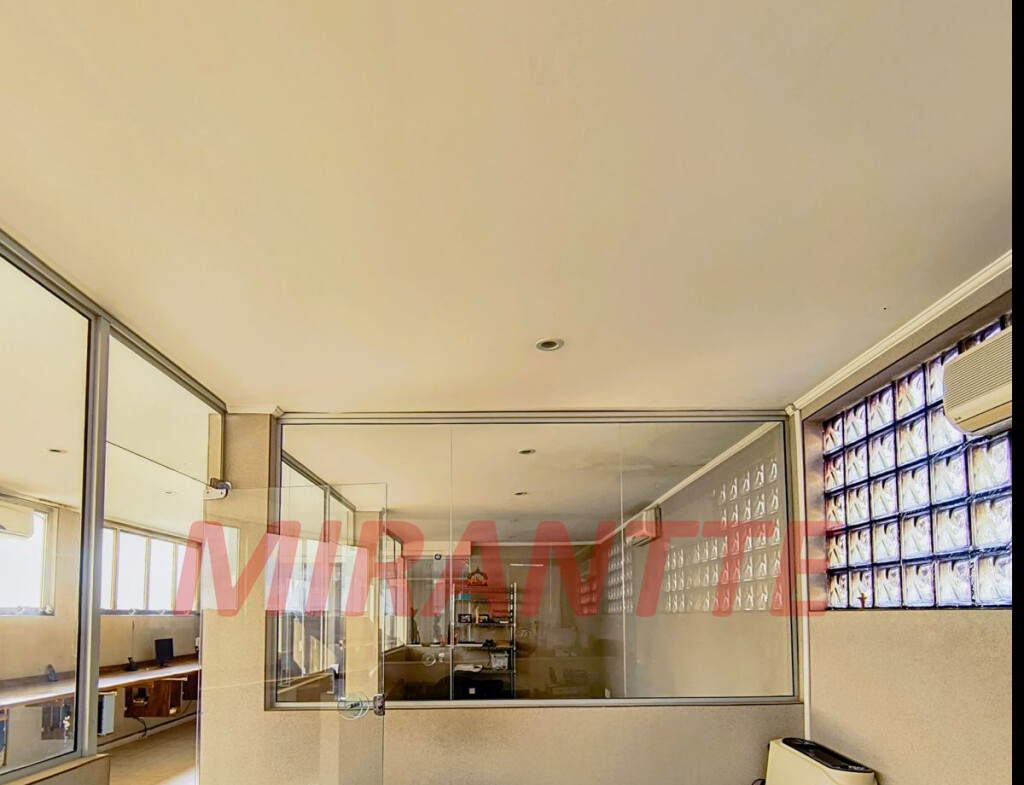 Comercial de 377m² em Bela Vista