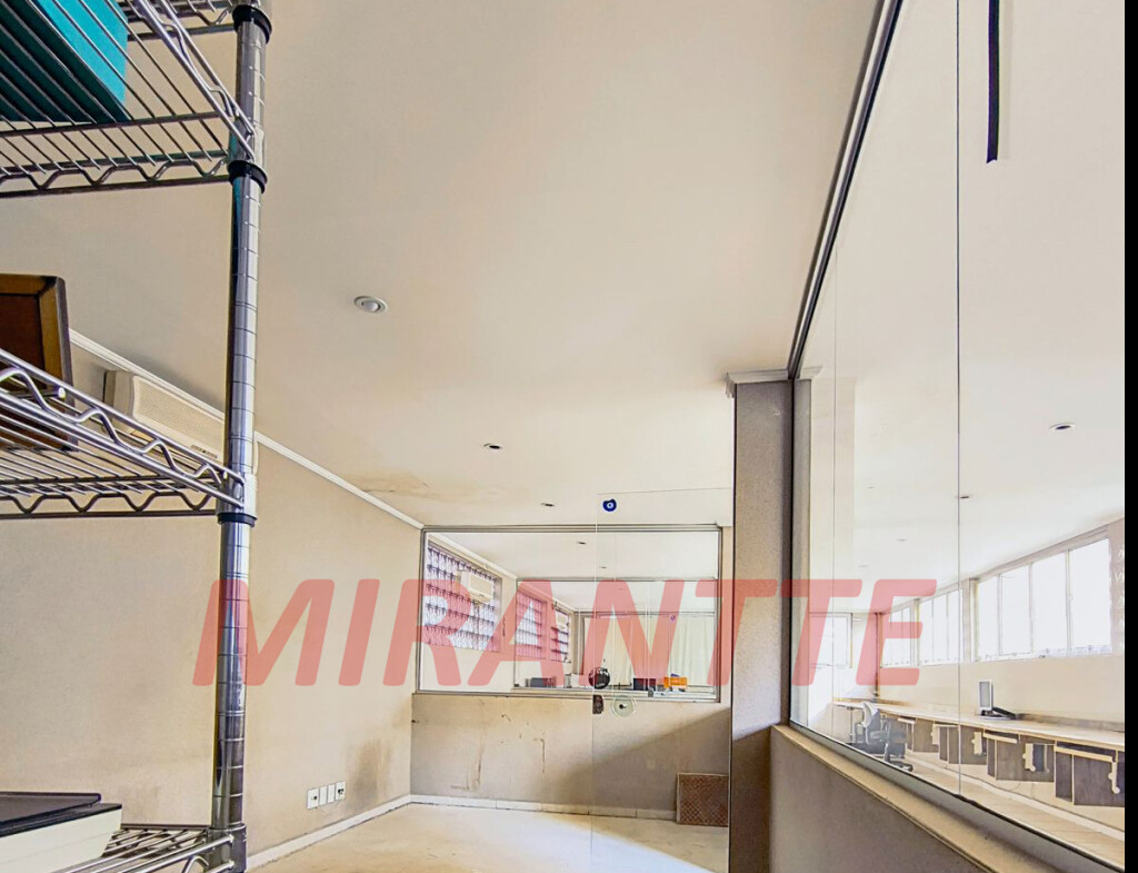 Comercial de 377m² em Bela Vista