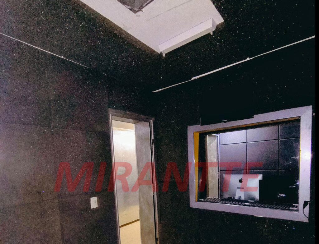 Comercial de 377m² em Bela Vista