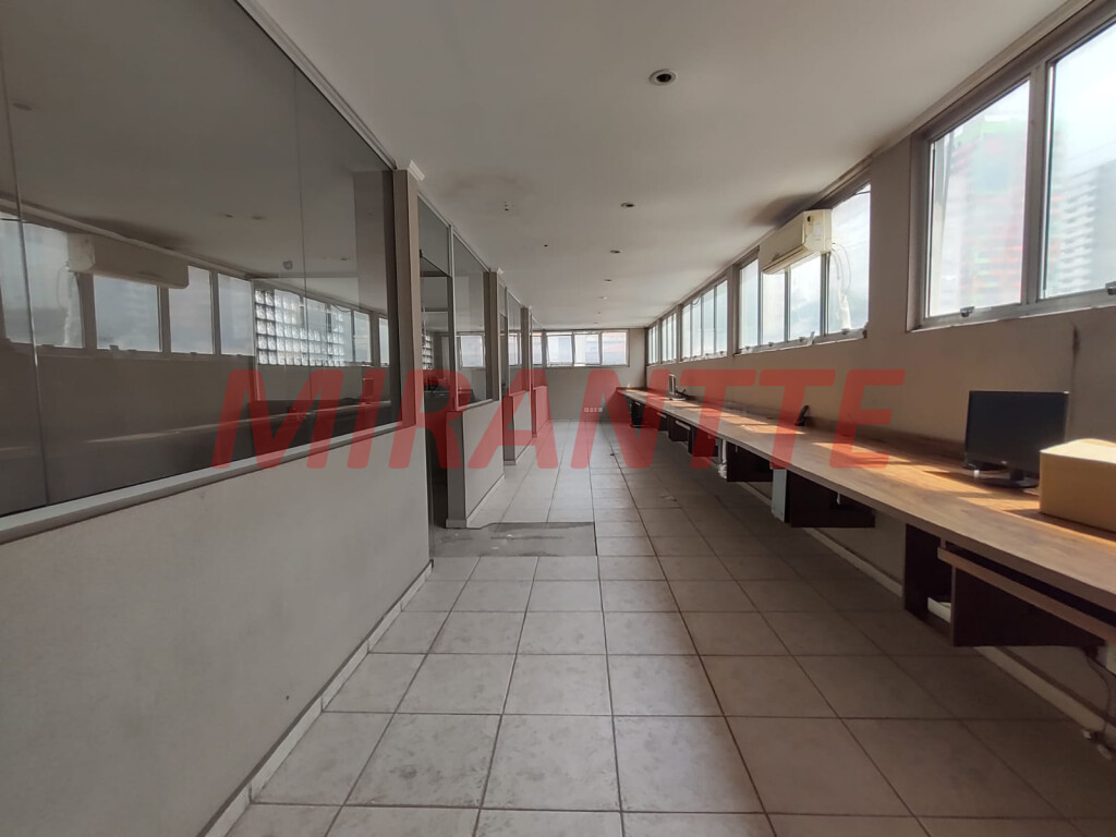 Comercial de 377m² em Bela Vista