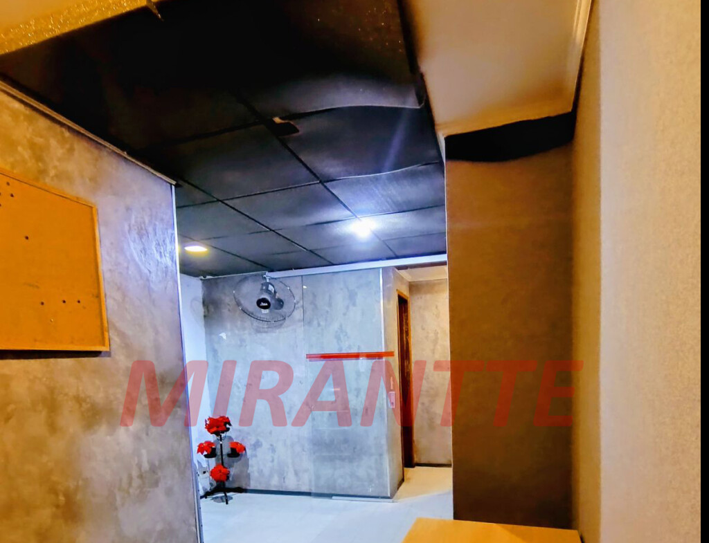 Comercial de 377m² em Bela Vista