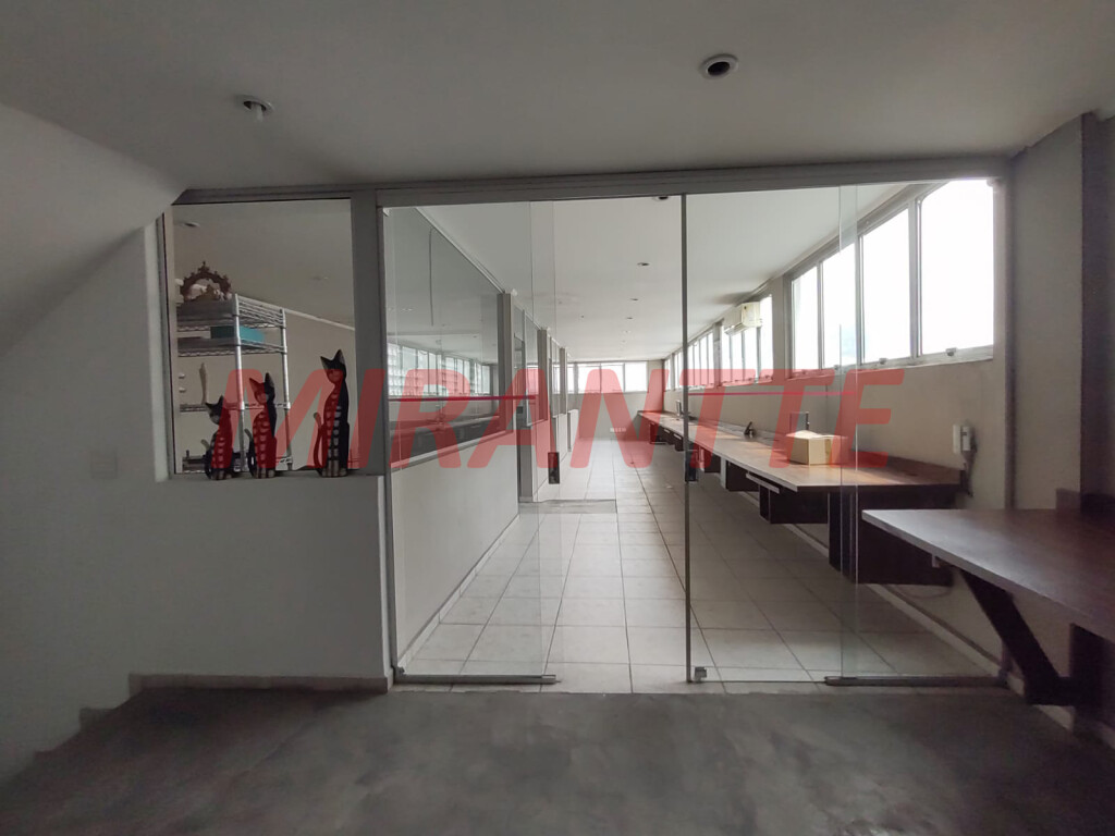 Comercial de 377m² em Bela Vista
