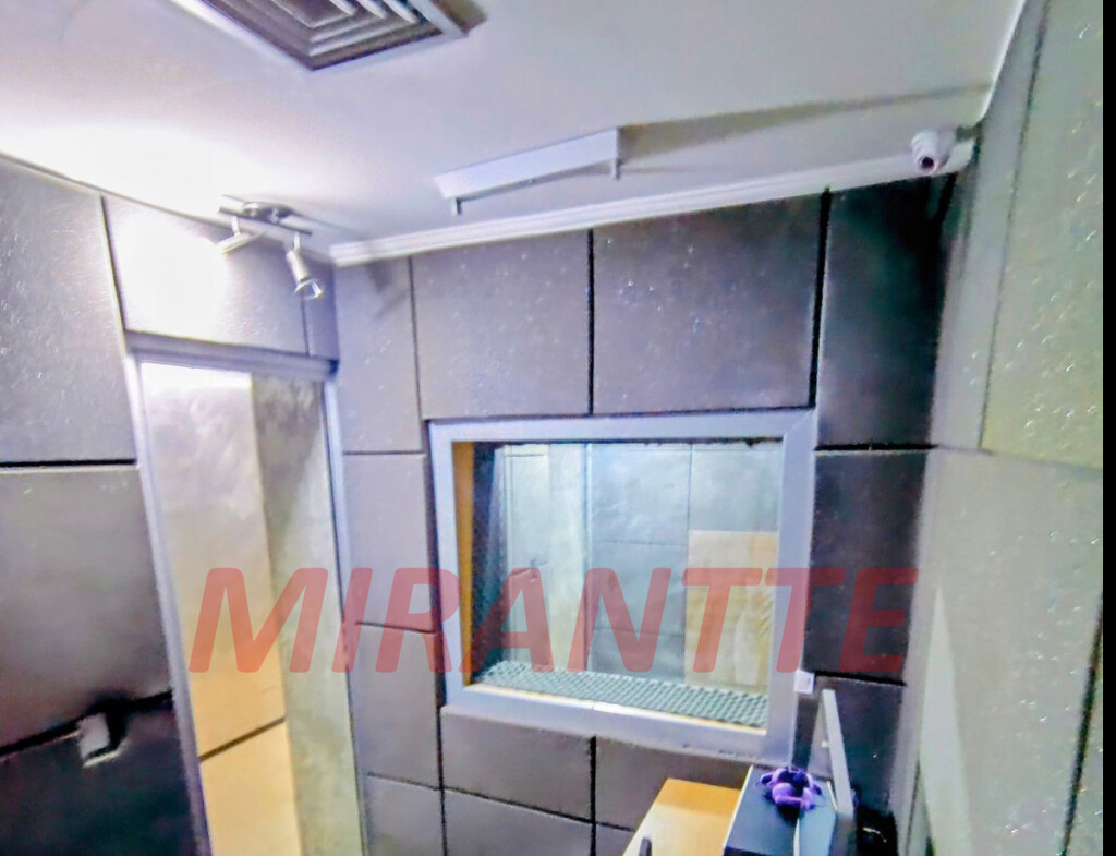 Comercial de 377m² em Bela Vista