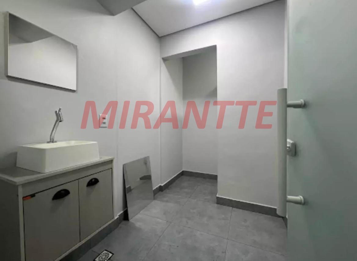 Comercial de 250m² em Imirim