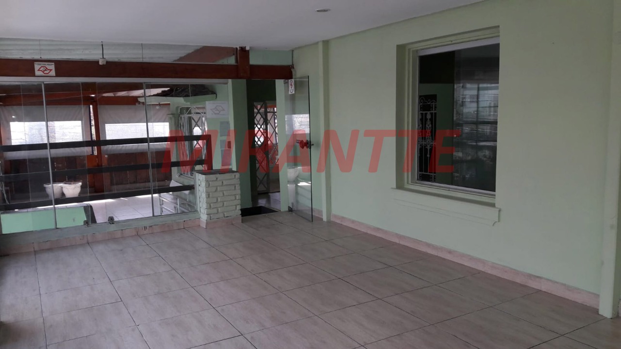 Comercial de 426m² em Água Fria