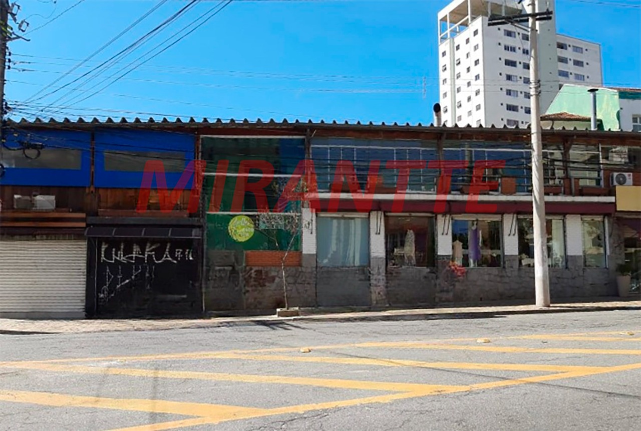Comercial de 426m² em Água Fria