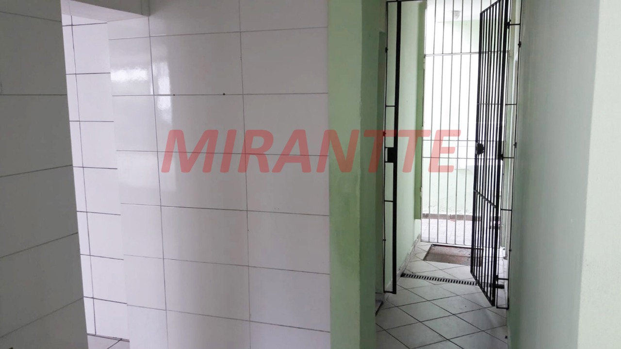Comercial de 426m² em Água Fria