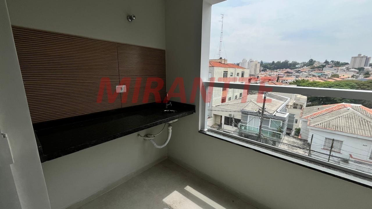 Apartamento de 52m² com 2 quartos em Água Fria