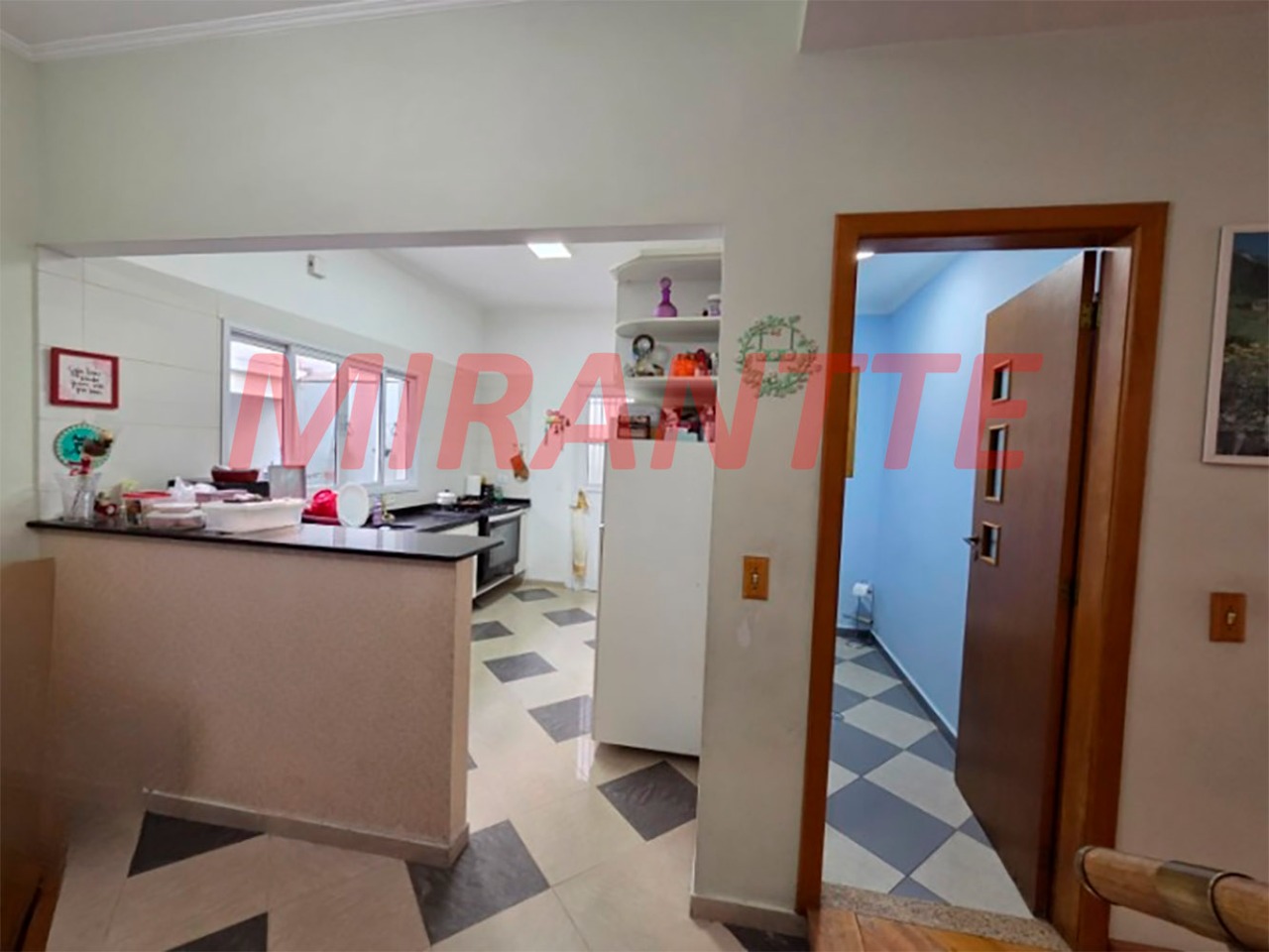 Sobrado de 215m² com 3 quartos em Vila Romero