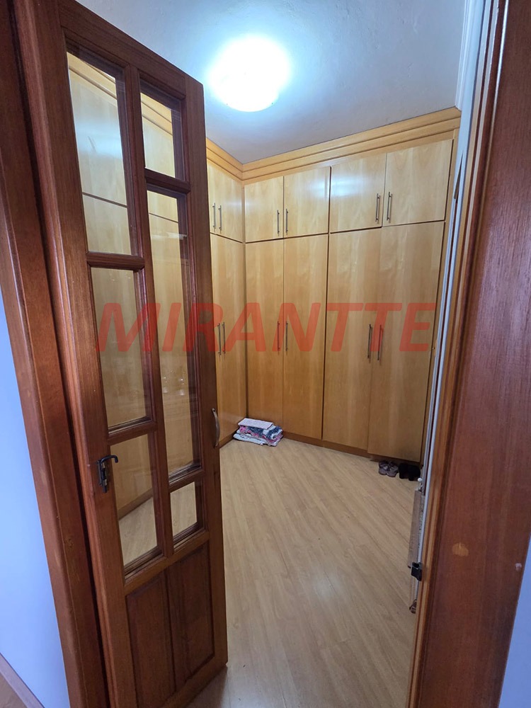 Sobrado de 215m² com 3 quartos em Vila Romero
