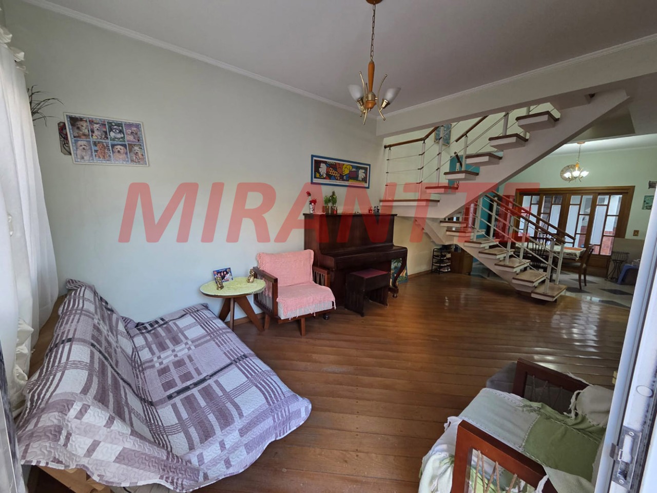 Sobrado de 215m² com 3 quartos em Vila Romero
