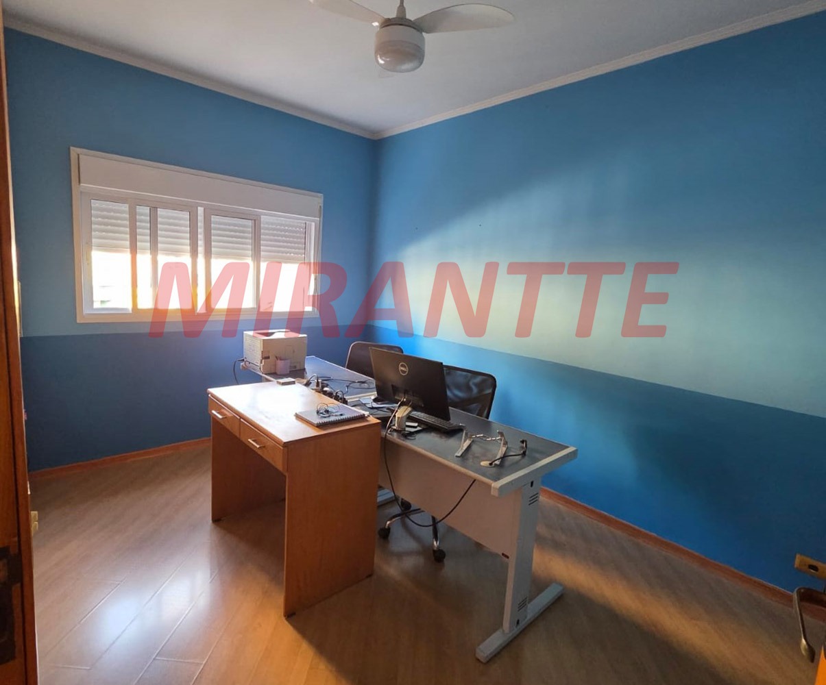 Sobrado de 215m² com 3 quartos em Vila Romero