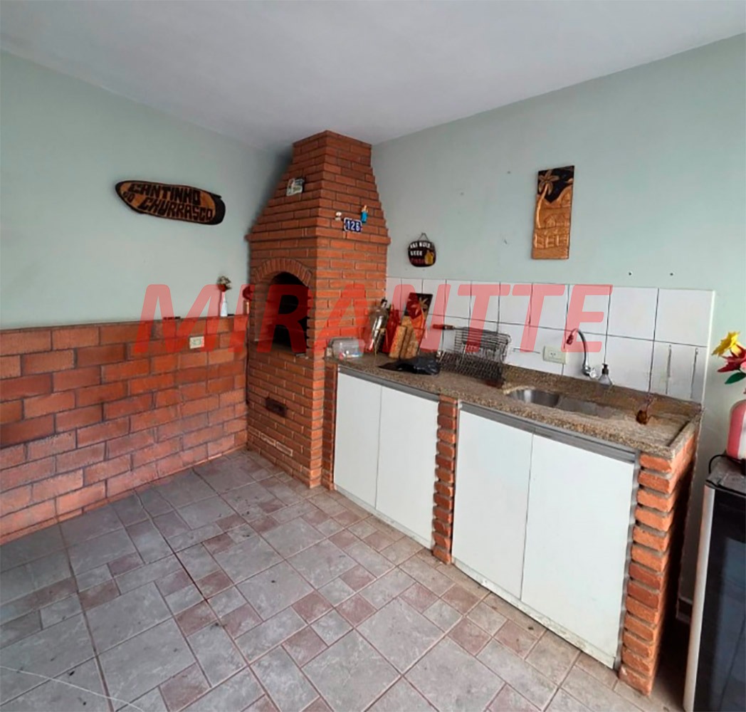 Sobrado de 215m² com 3 quartos em Vila Romero