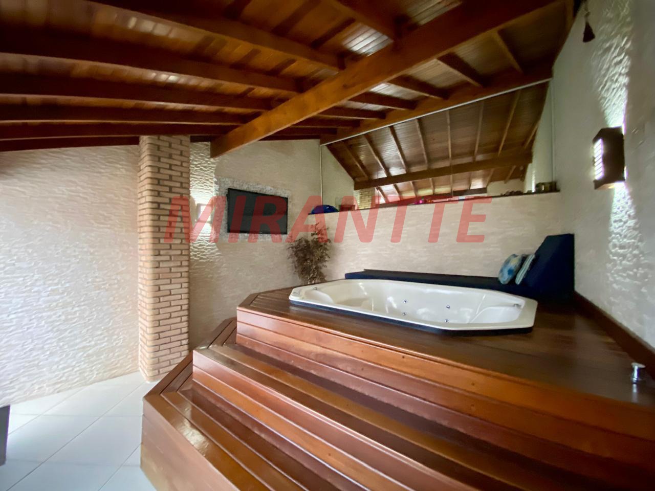 Sobrado de 287m² com 3 quartos em Vila Maria Alta