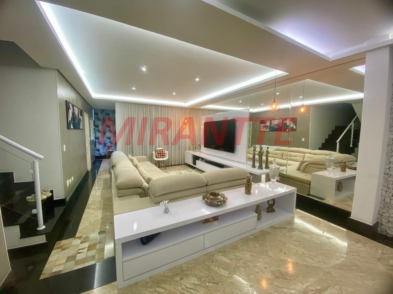 Sobrado de 287m² com 3 quartos em Vila Maria Alta