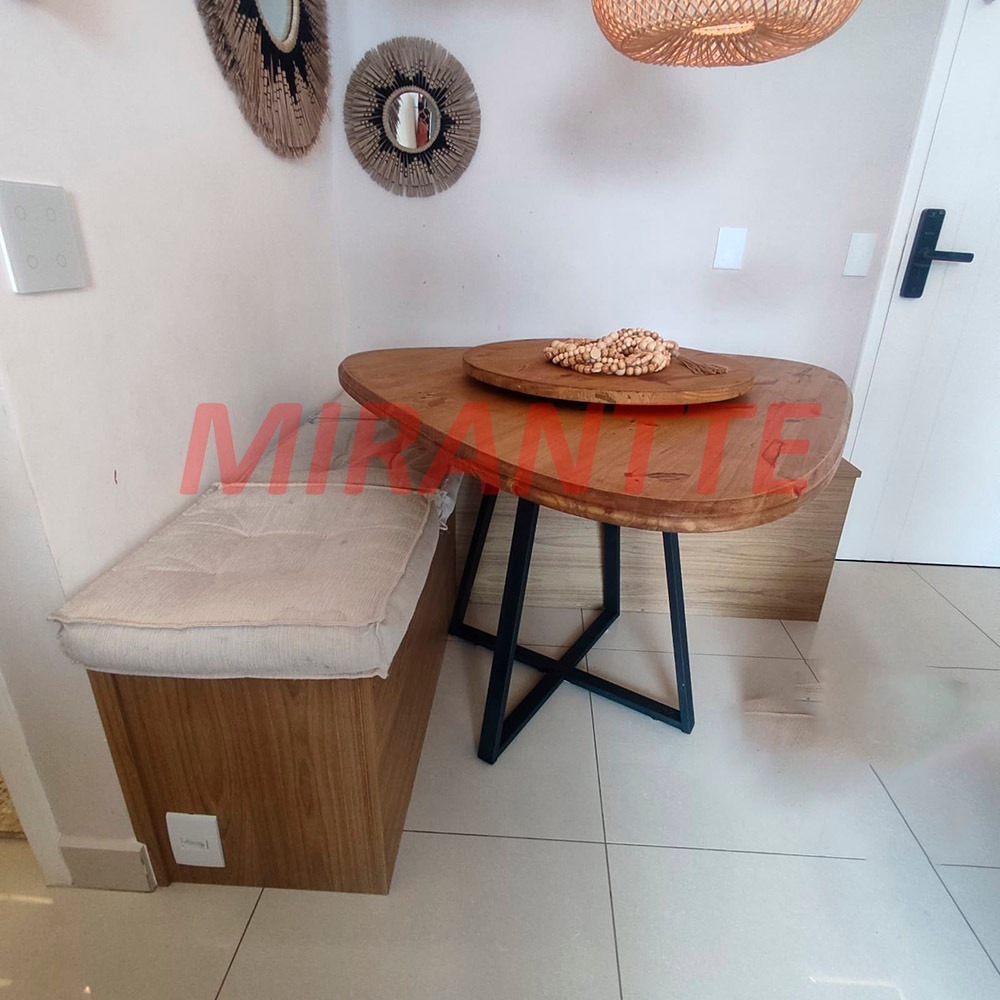 Apartamento de 48m² com 2 quartos em Vila Nova Cachoeirinha