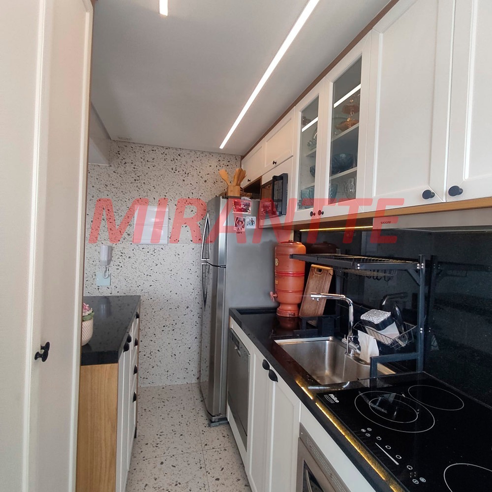 Apartamento de 48m² com 2 quartos em Vila Nova Cachoeirinha
