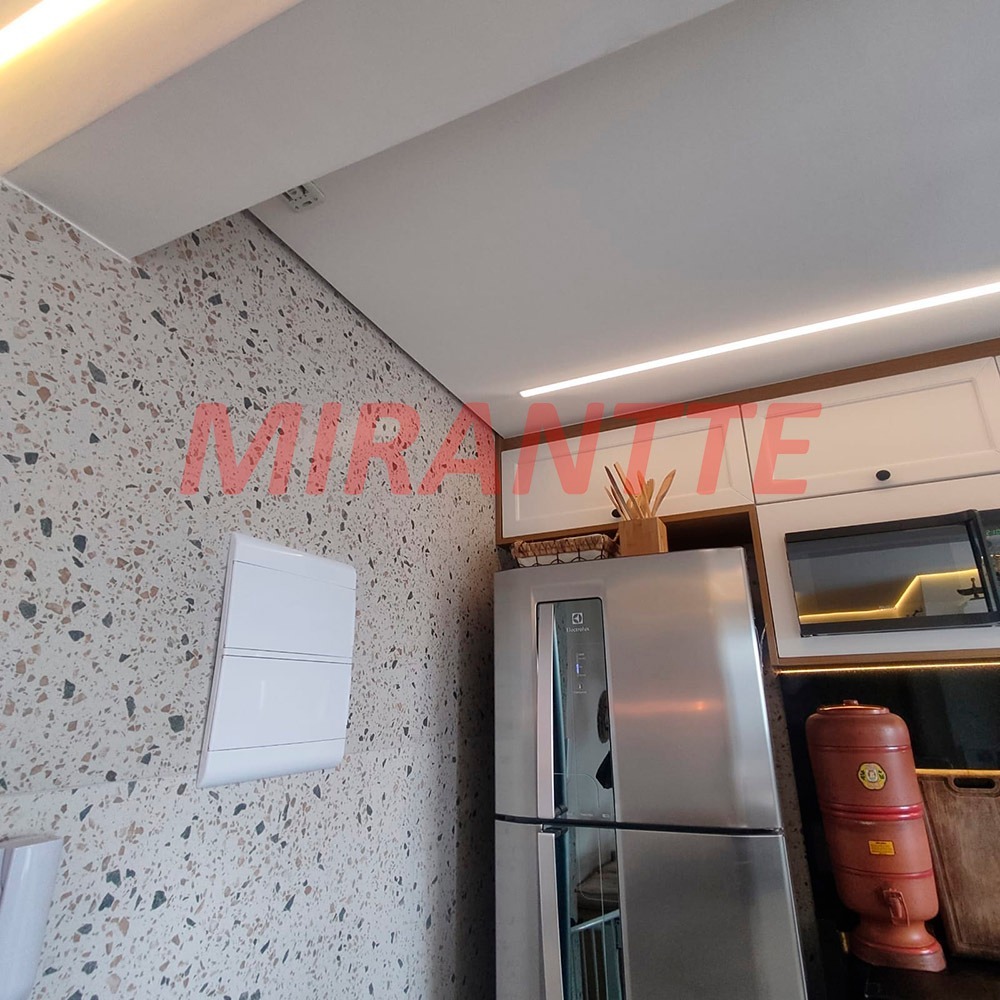 Apartamento de 48m² com 2 quartos em Vila Nova Cachoeirinha