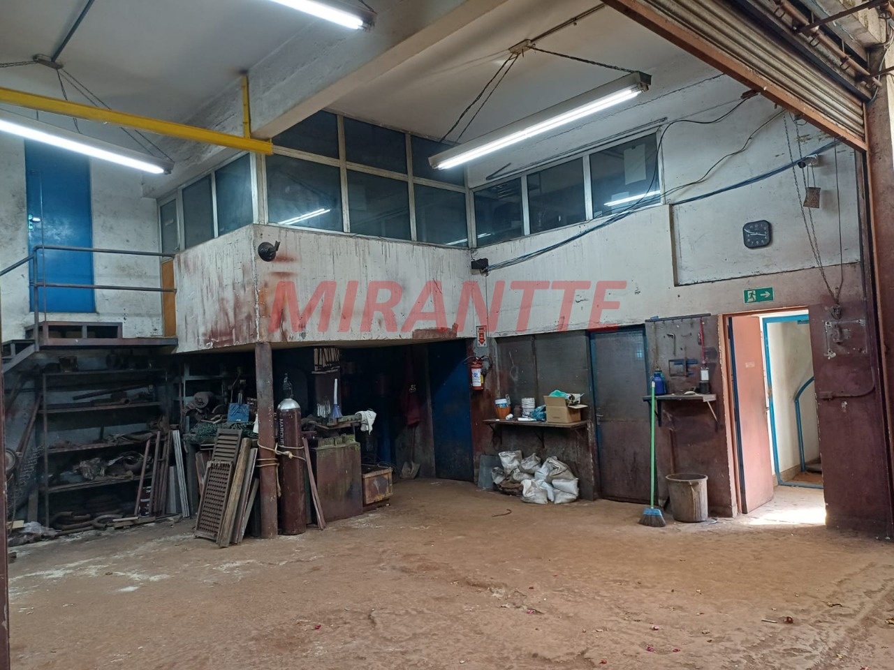 Comercial de 400m² em Vila Espanhola