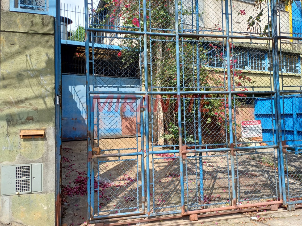 Comercial de 400m² em Vila Espanhola
