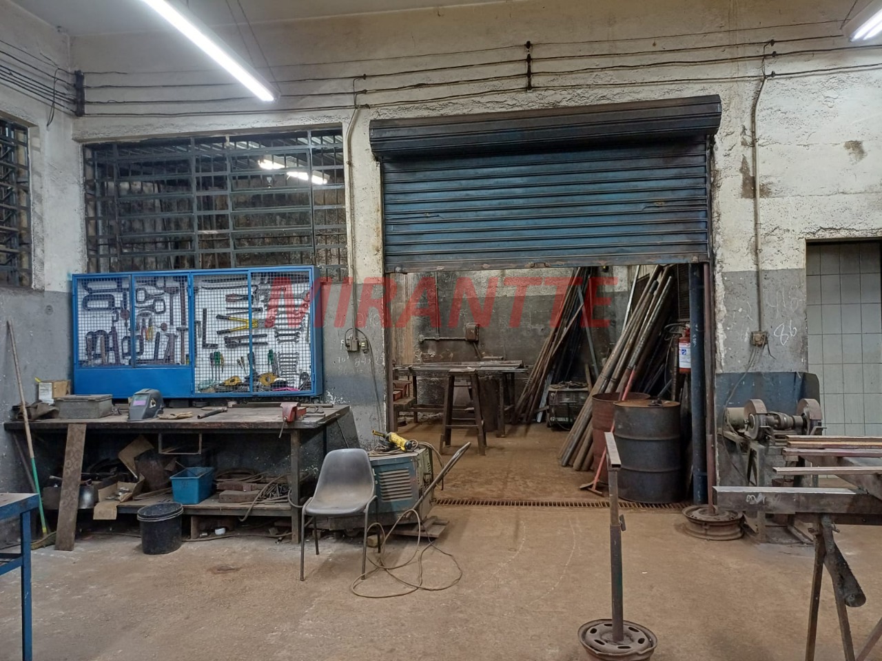 Comercial de 400m² em Vila Espanhola