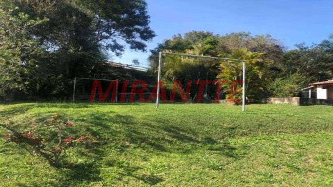 ChÁcara de 254m² com 5 quartos em Centro