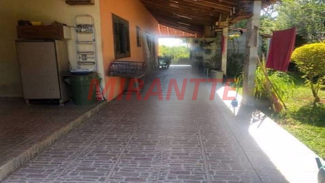 ChÁcara de 254m² com 5 quartos em Centro