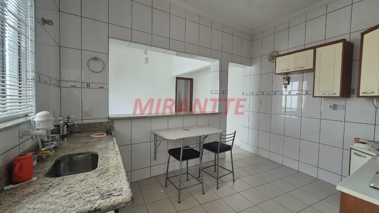Sobrado de 150m² com 4 quartos em Santana