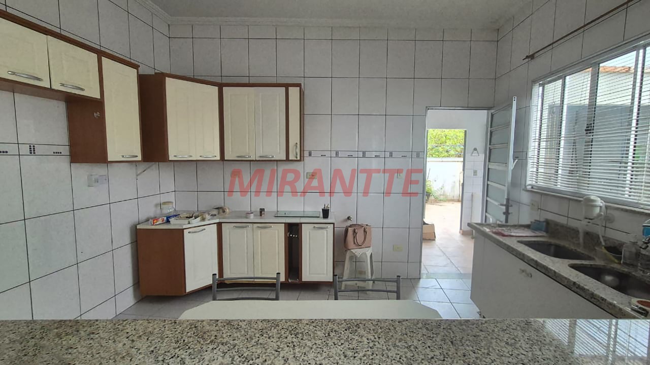 Sobrado de 150m² com 4 quartos em Santana