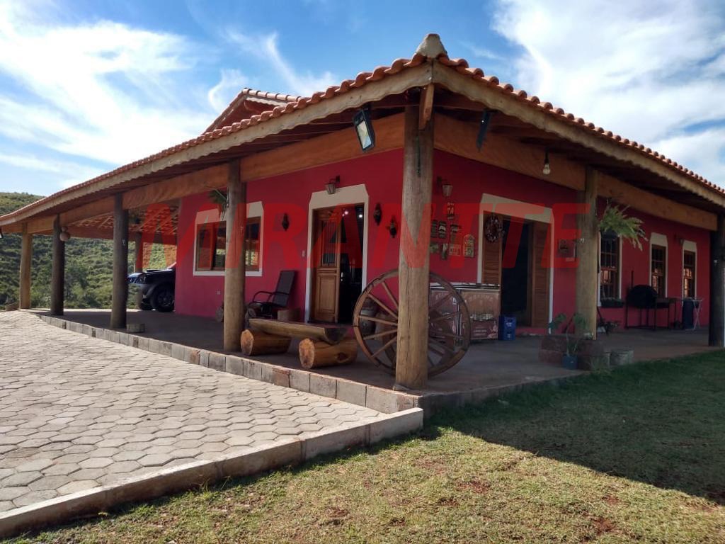 Outros de 300m² com 2 quartos em Ourives