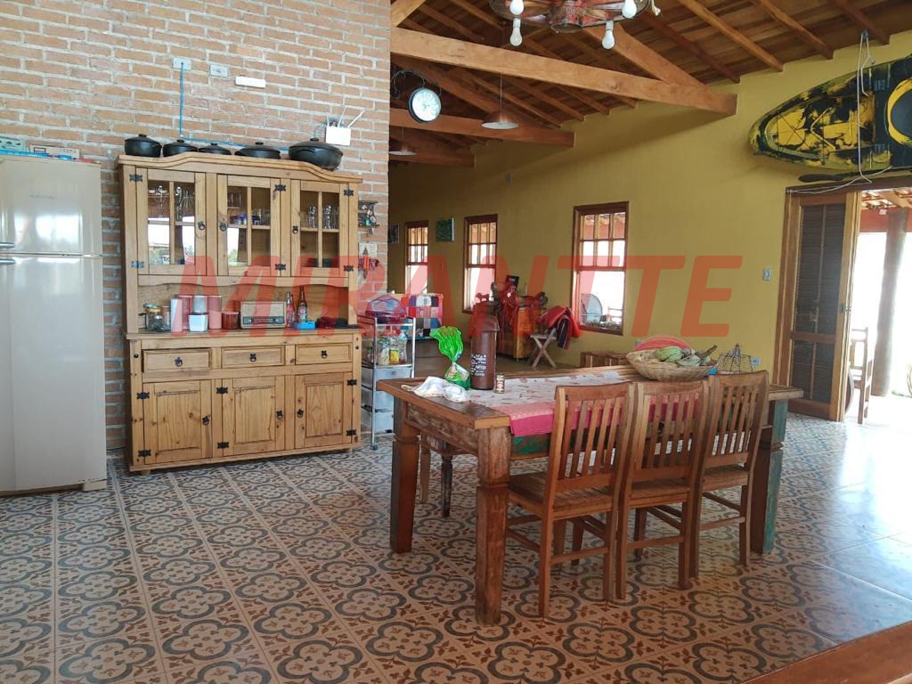 Outros de 300m² com 2 quartos em Ourives