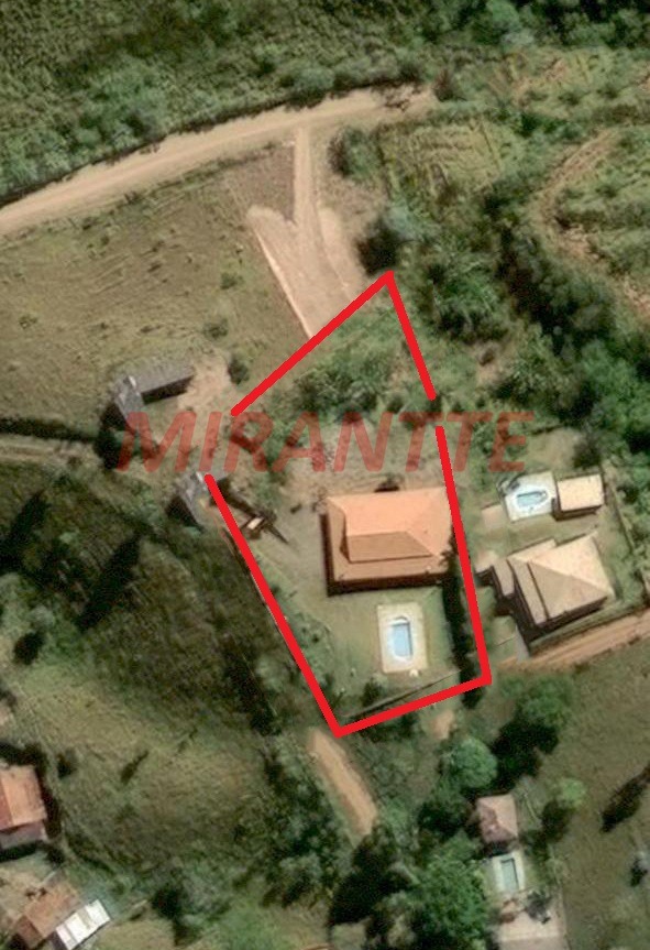 Outros de 300m² com 2 quartos em Ourives