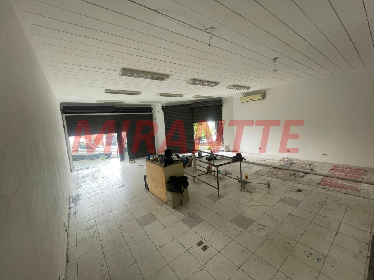 Comercial de 322m² em Casa Verde
