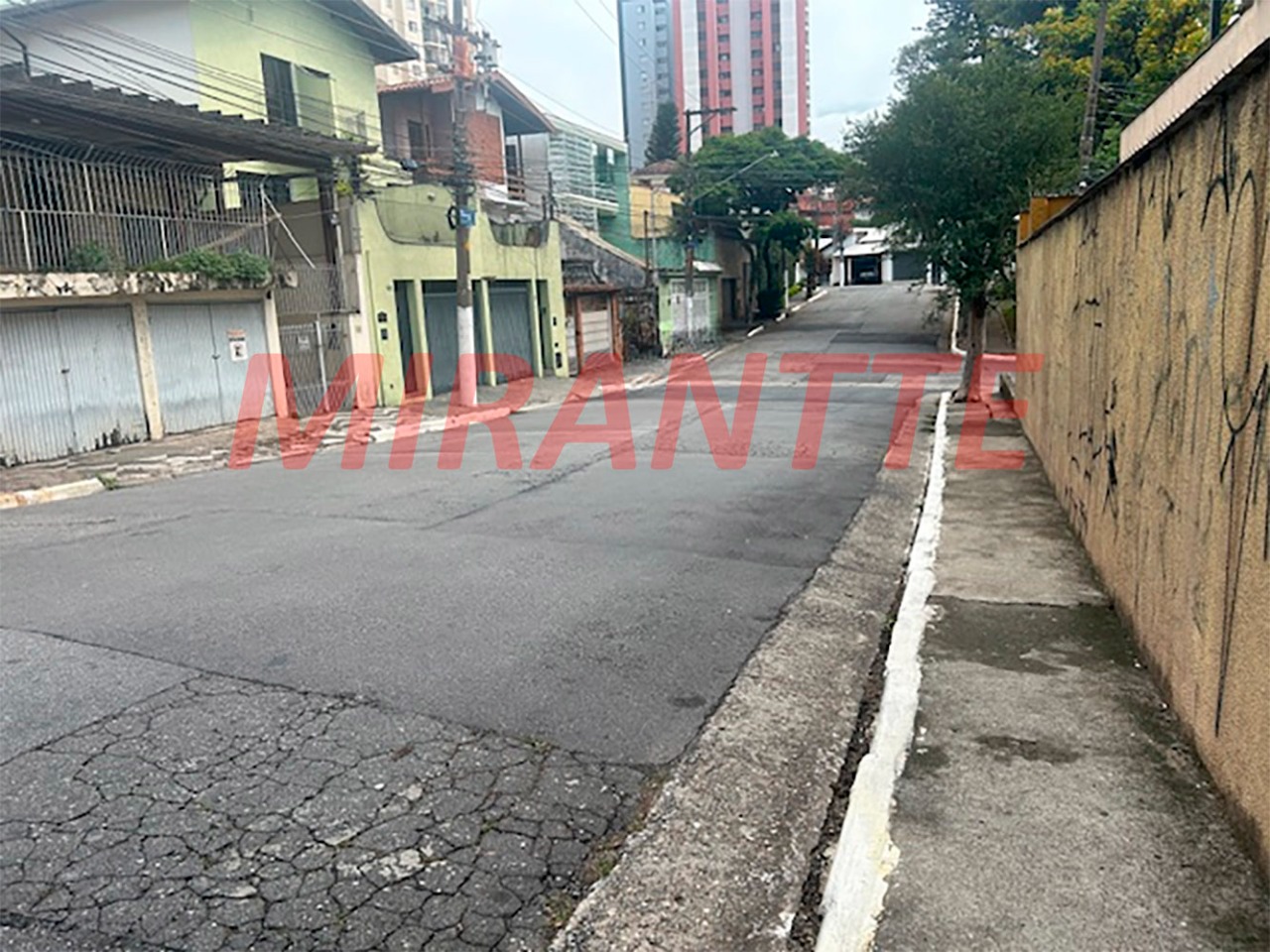 Terreno de 0m² em Jardim Paraiso