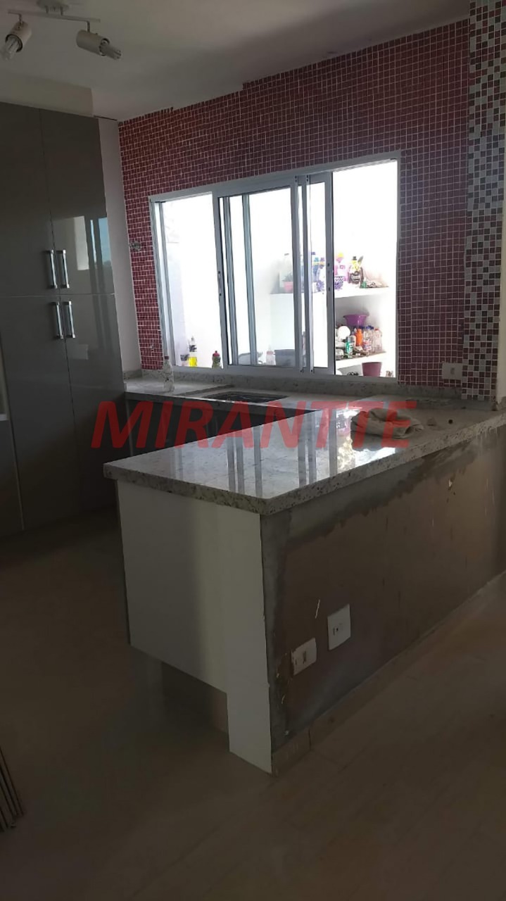 Cond. fechado de 105m² com 3 quartos em Tremembe