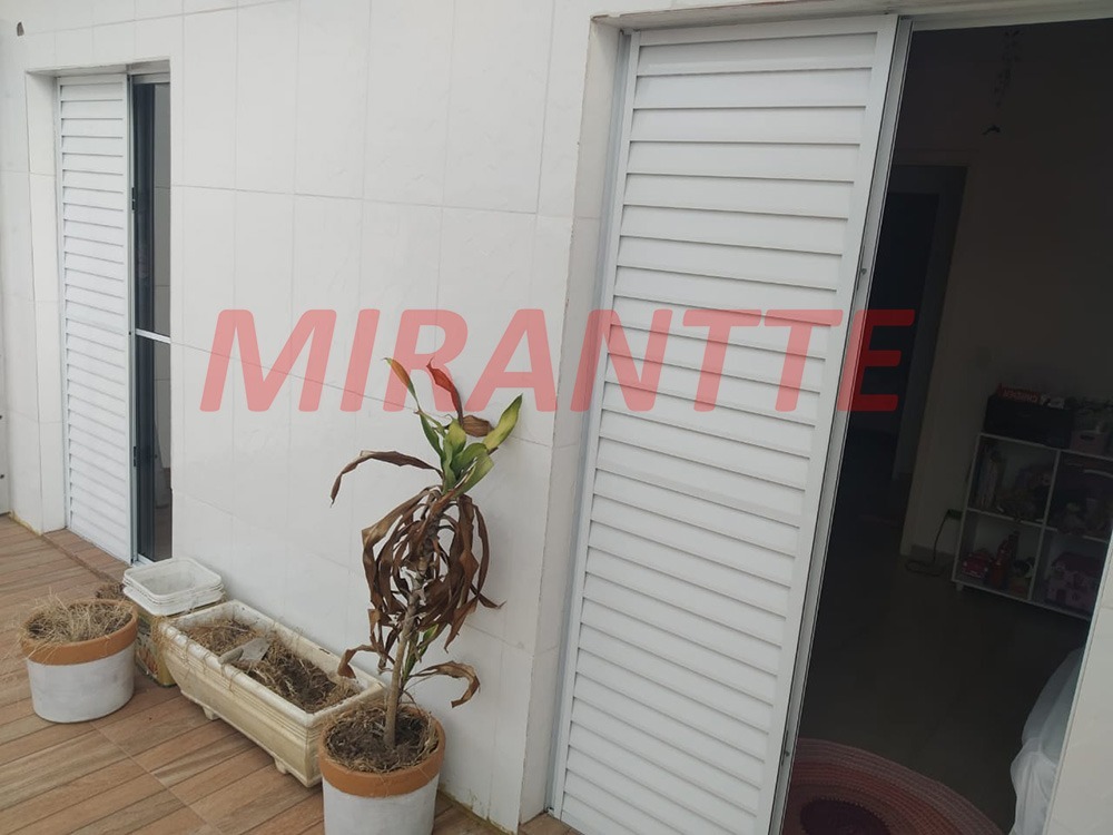 Cond. fechado de 105m² com 3 quartos em Tremembe