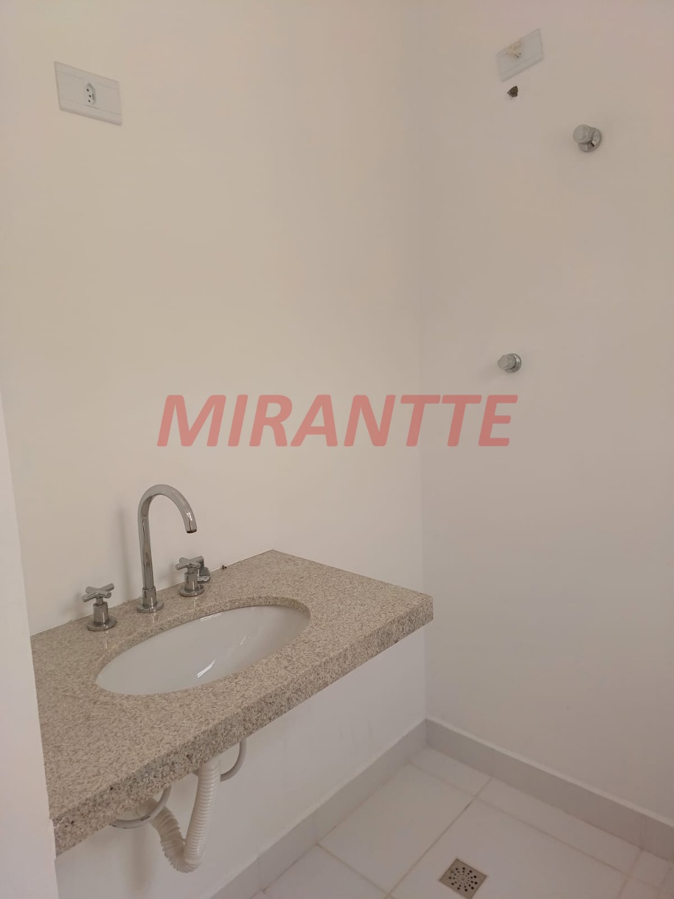 Sobrado de 196m² com 3 quartos em Vila Regente Feijó