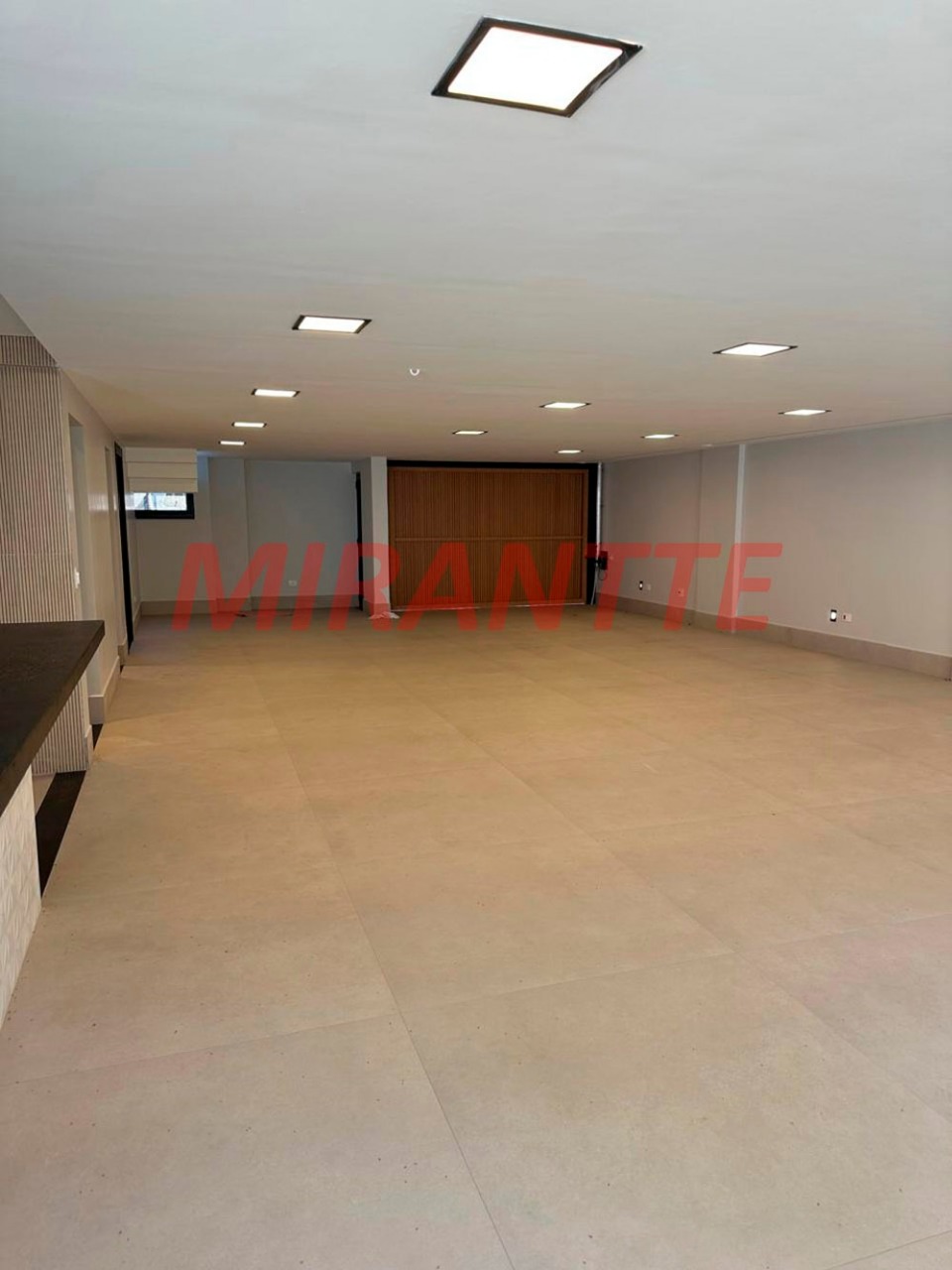 Cond. fechado de 460m² com 3 quartos em Tucuruvi