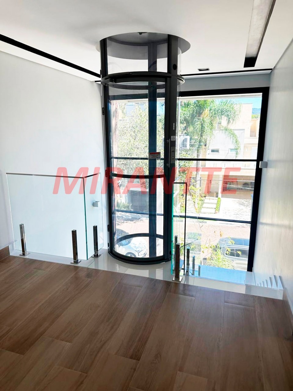 Cond. fechado de 460m² com 3 quartos em Tucuruvi