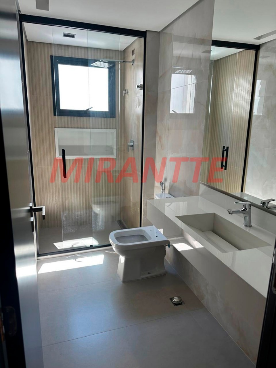 Cond. fechado de 460m² com 3 quartos em Tucuruvi