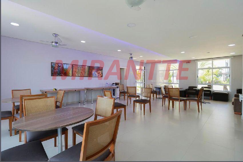 Apartamento de 50m² com 2 quartos em Limão