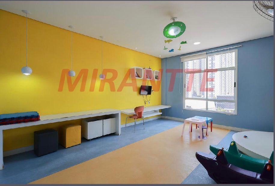 Apartamento de 50m² com 2 quartos em Limão