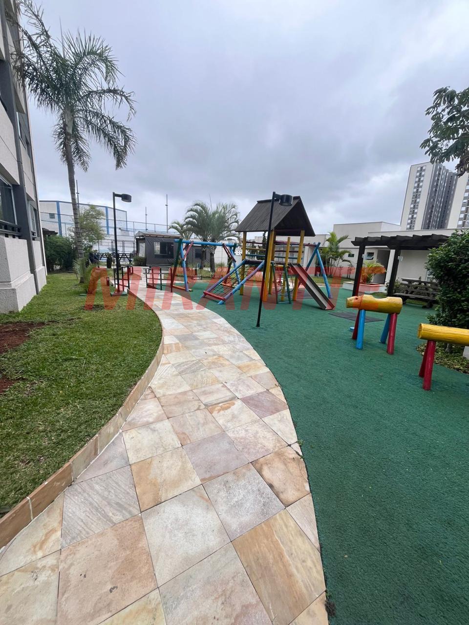 Apartamento de 50m² com 2 quartos em Limão