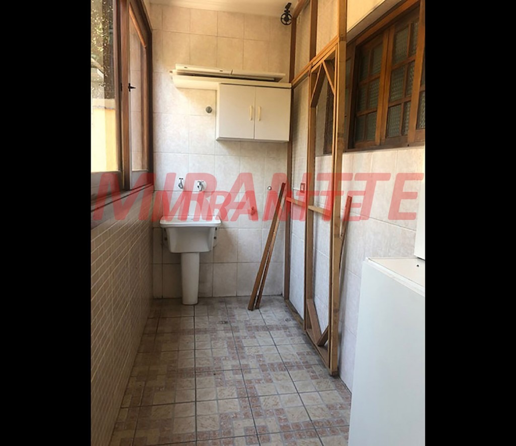 Cond. fechado de 100m² com 2 quartos em Jardim Cocaia