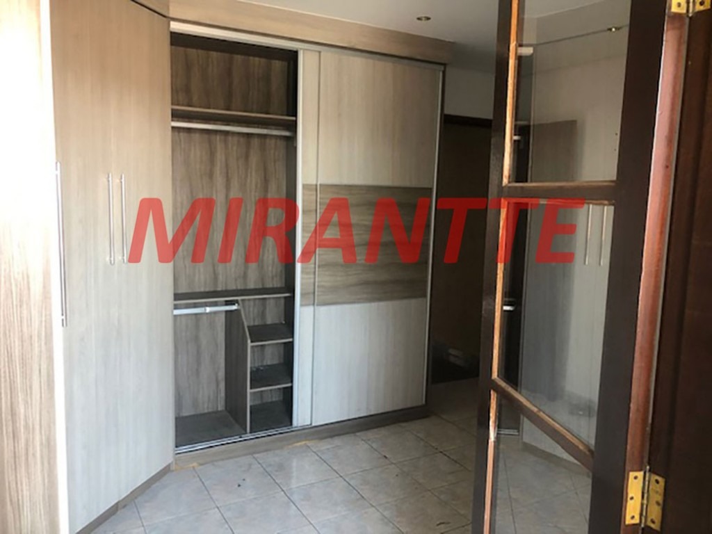 Cond. fechado de 100m² com 2 quartos em Jardim Cocaia