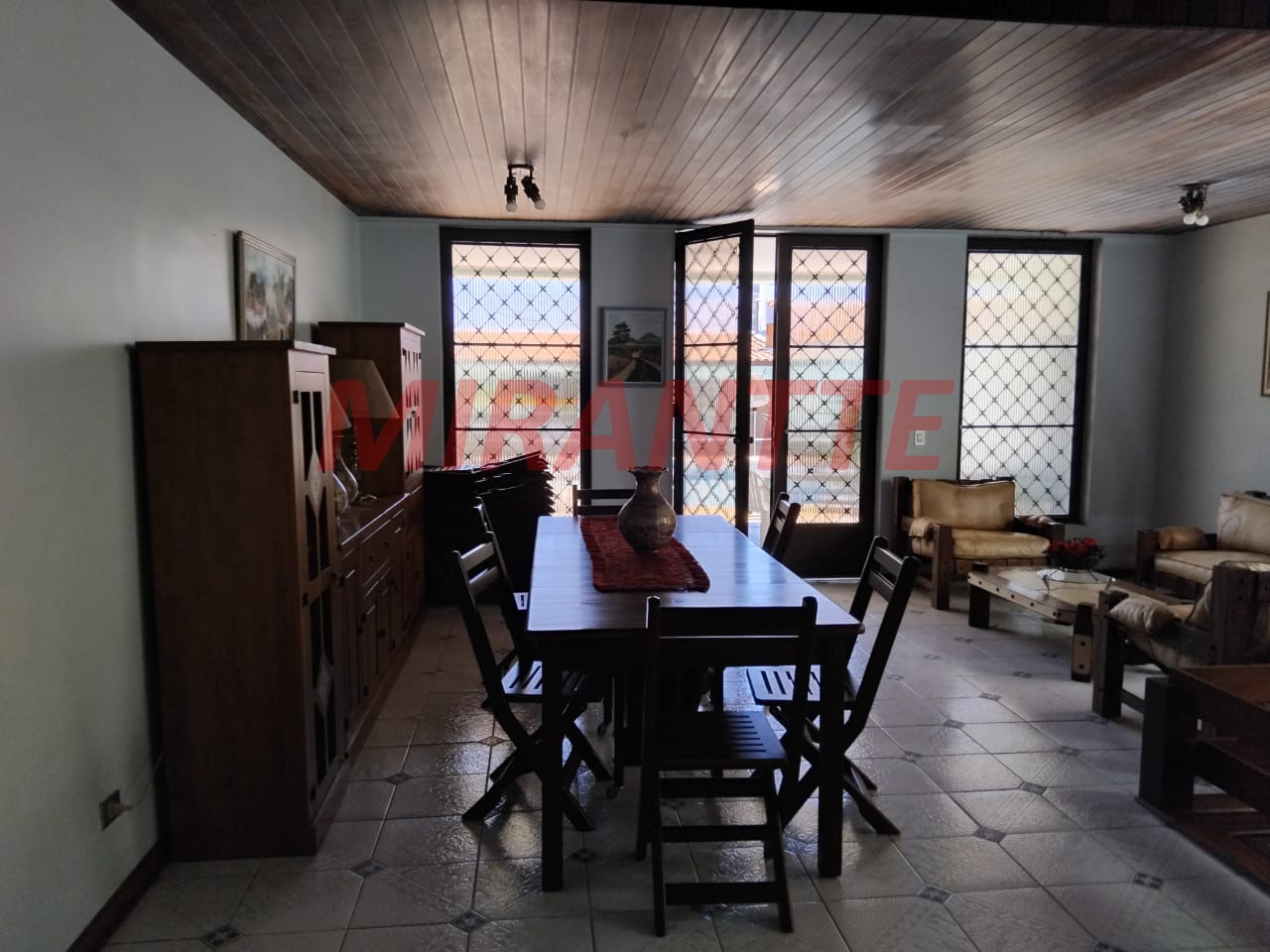 Casa terrea de 500m² com 3 quartos em Vil Galvão